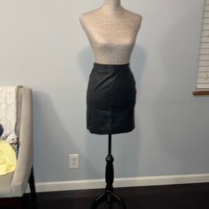 Tip Top of California Butter Soft Fully Lined Leather Skirt size 3/4.